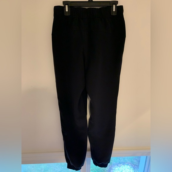 NWT Lululemon Athletics On the Fly Joggers - Picture 3 of 6